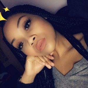 Meet your Posher, Sabrina